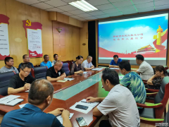 7月30日上午，在八一建军节即将到来之际，聊城市水利工程总公司组织召开退役军人座谈会，听取退役军人意见建议，了解退役军人在思想工作生活等方面的情况。党总支书记李令安出