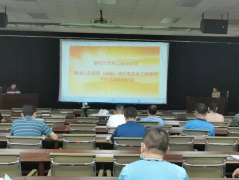 为进一步学习贯彻《信访工作条例》，强化公司干部职工的法律意识， 7月8日，聊城市水利工程总公司举办《信访工作条例》专题培训讲座，邀请舜翔（聊城）律师事务所律师丁燕授课